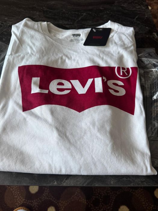 Tricouri levis albe marimea xl