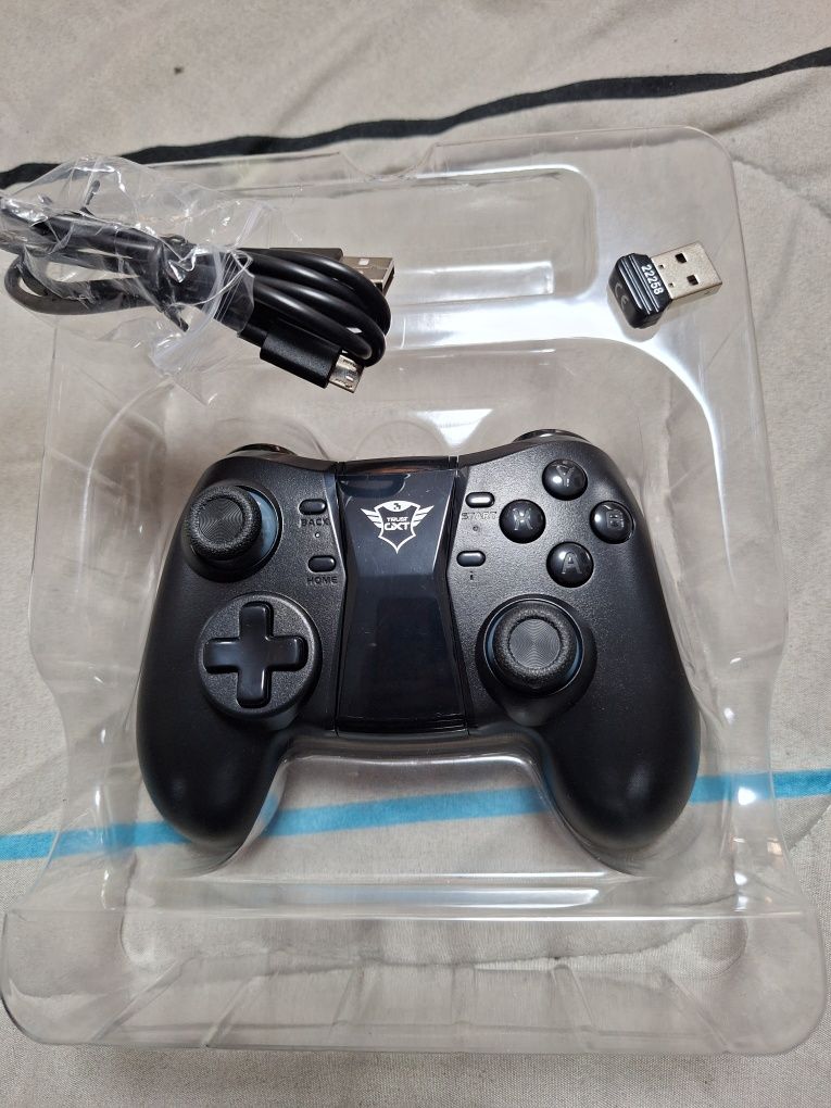 trust GXT 590 bosi wireless gamepad