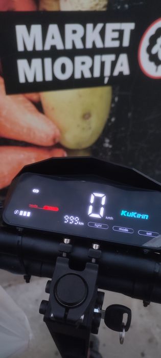 Vând KUKIRIN G4 aproape nou