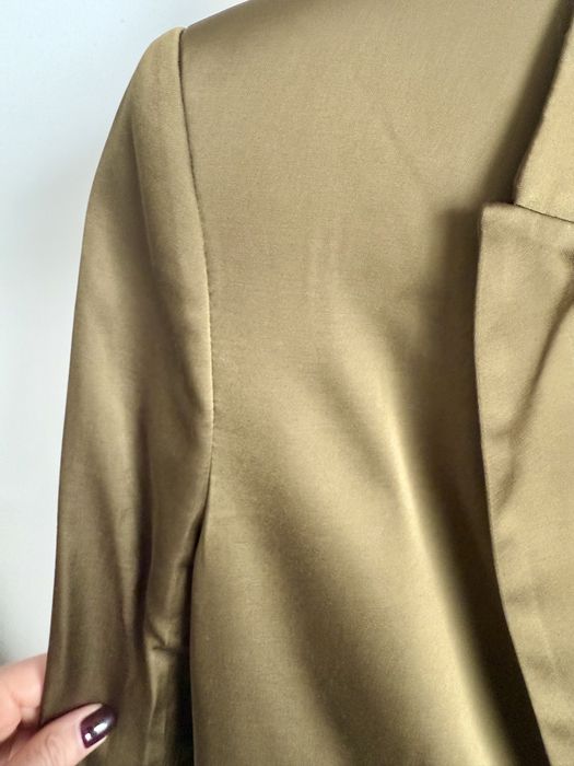 Нов костюм MOTIVI