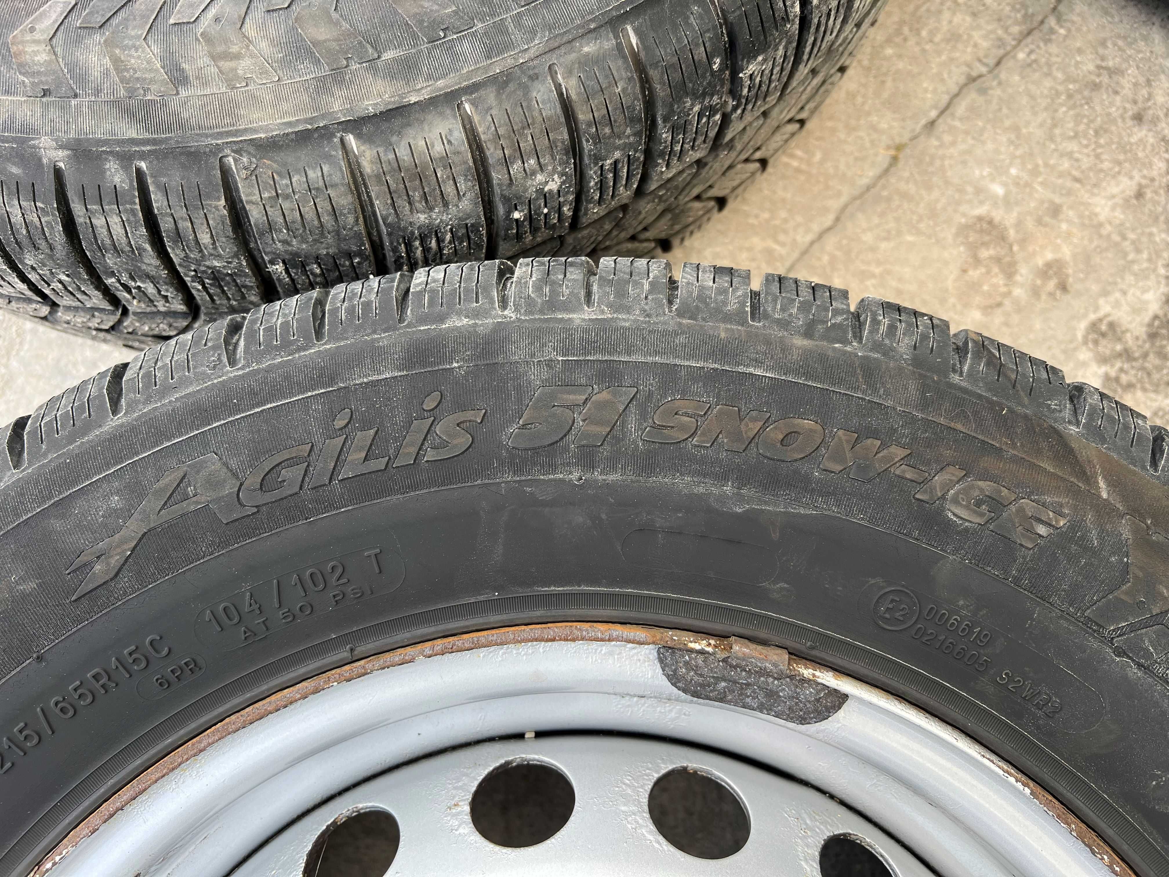 Продавам зимни гуми Michelin DOT3123 с джанти за бус ФОРД/FORD!
