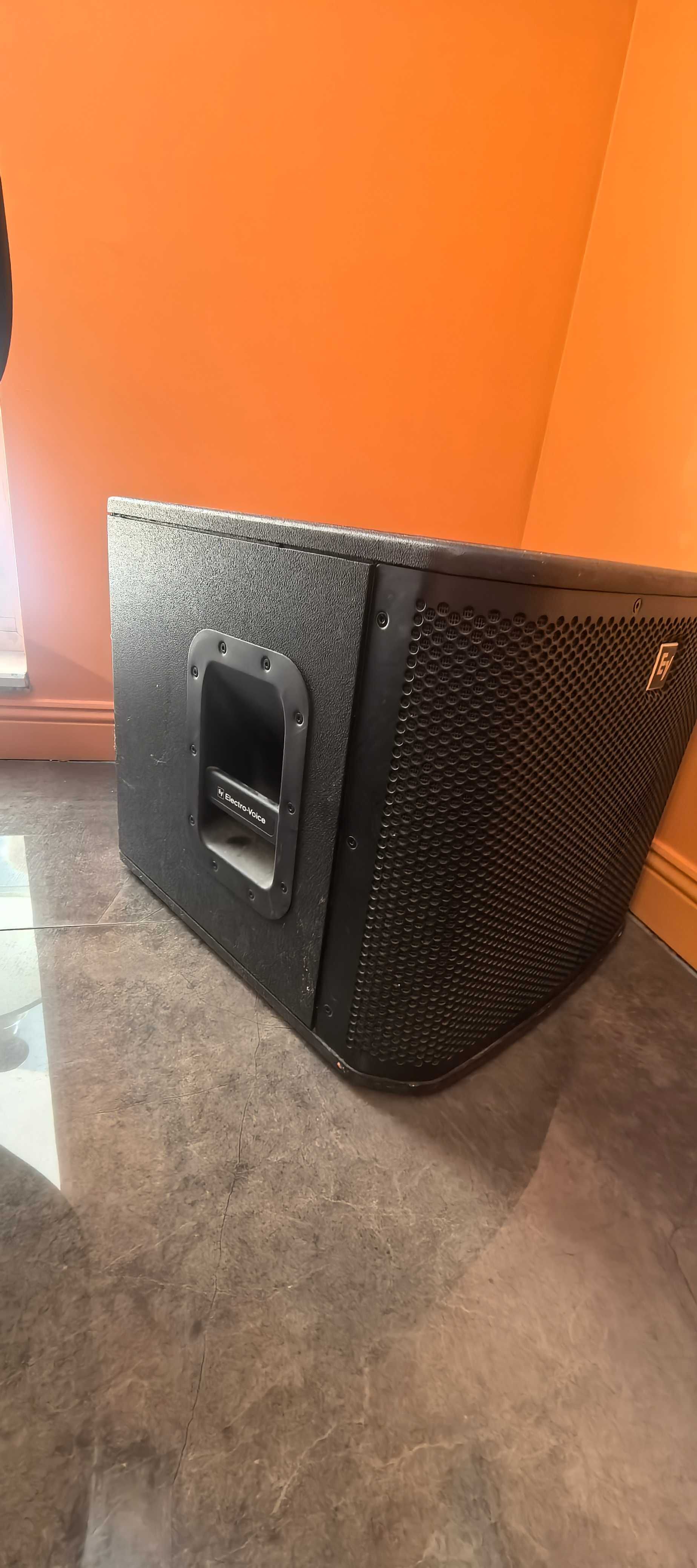 Субуфер Electro‑Voice ZX1‑Sub (пасивен, 12″, 400 W RMS, SPL 127 dB)
