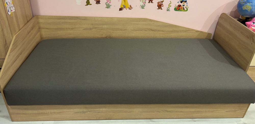 Детско легло с подматрачна рамка и матрак