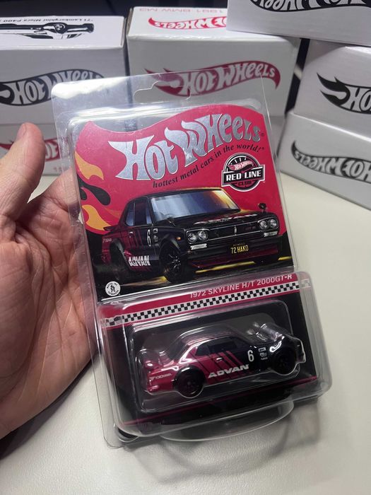 RLC Skyline 1972 H/T 2000 GT-R Advan  Hotwheels premium