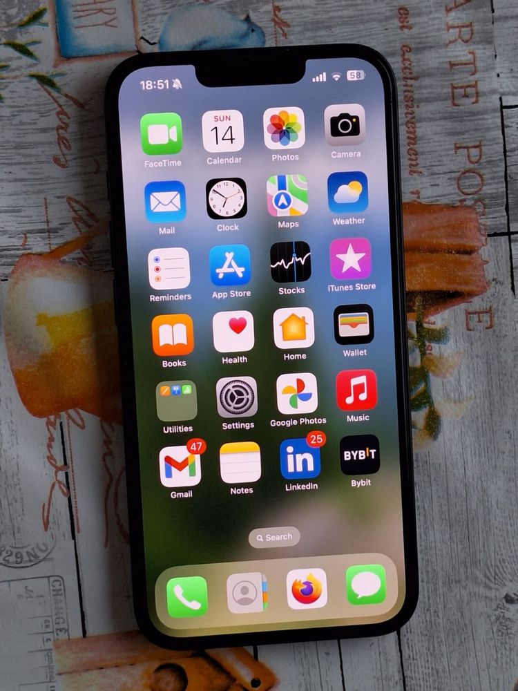Iphone 16E 256GB с гаранция към Apple