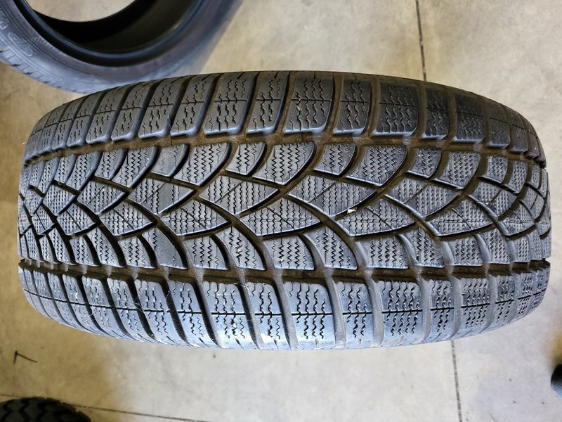 235/50/19 DUNLOP 4бр
