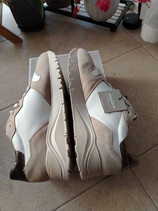 Страхотни дамски сникърси Tamaris – естествена кожа и велур