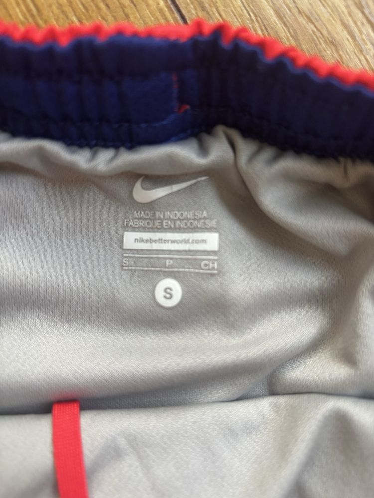 Дамски спортни шорти Nike/ размер S