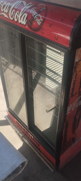 Продам ветриный холодильник