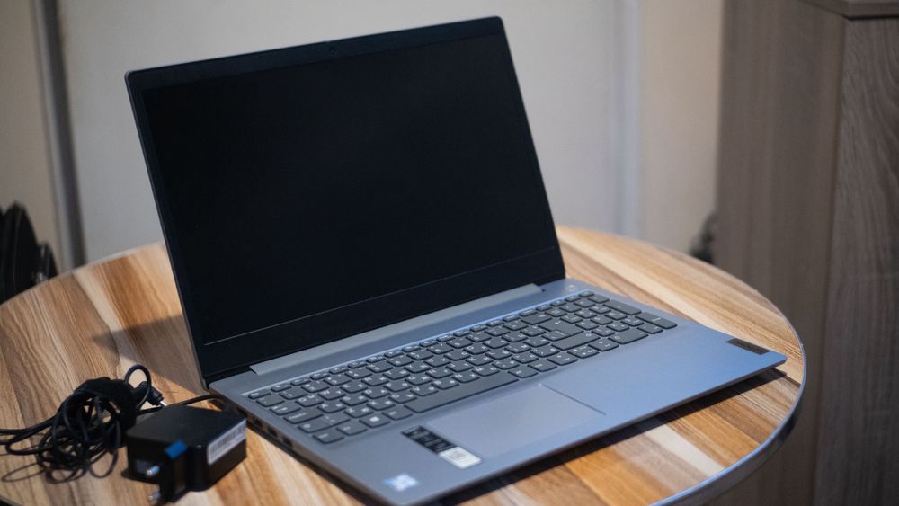Лаптоп Lenovo Ideapad 3