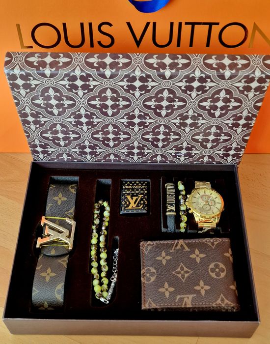 Trusa barbati 7articole,super model,cutie,saculet