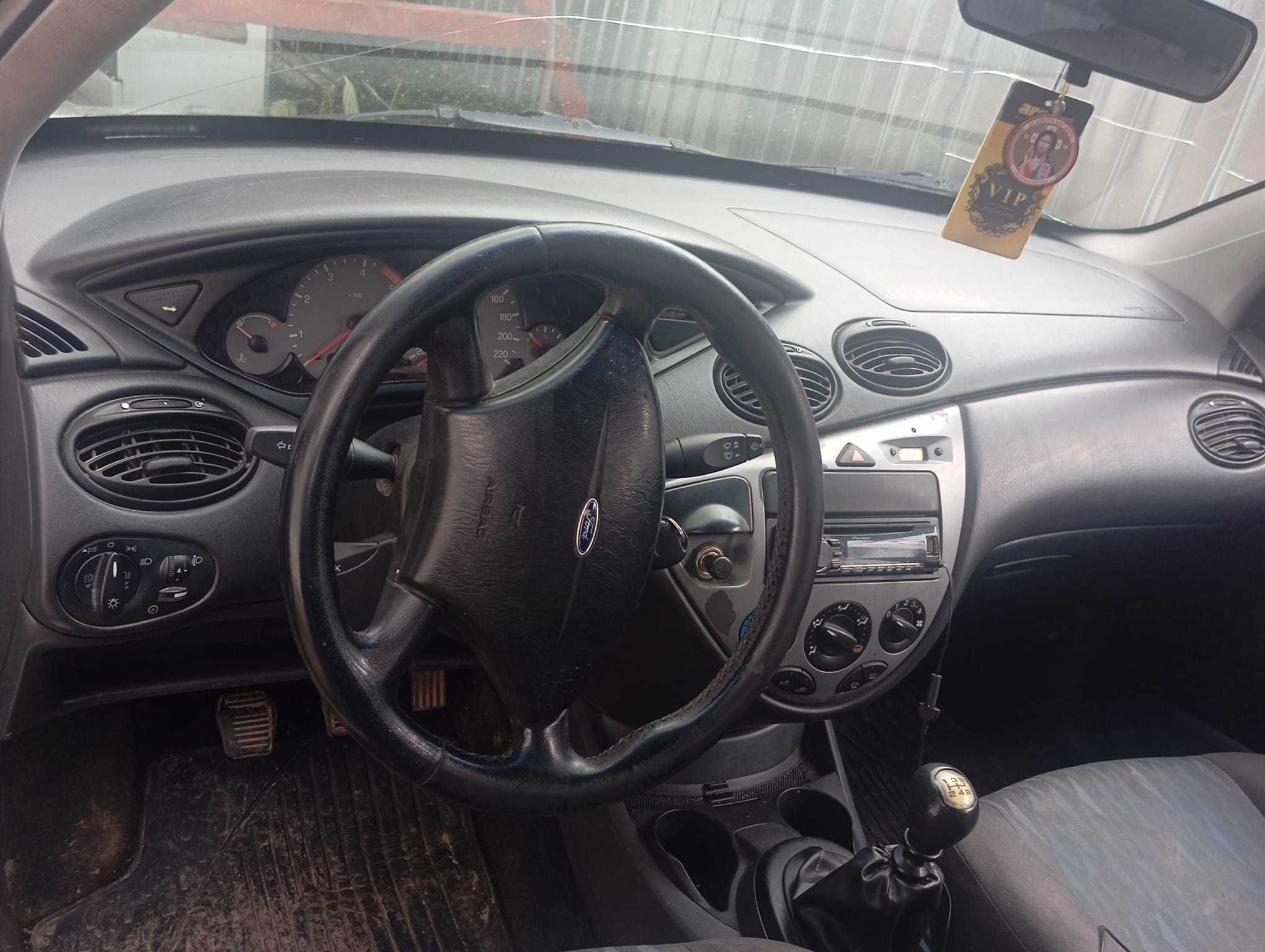 Vând Ford focus  din 2002