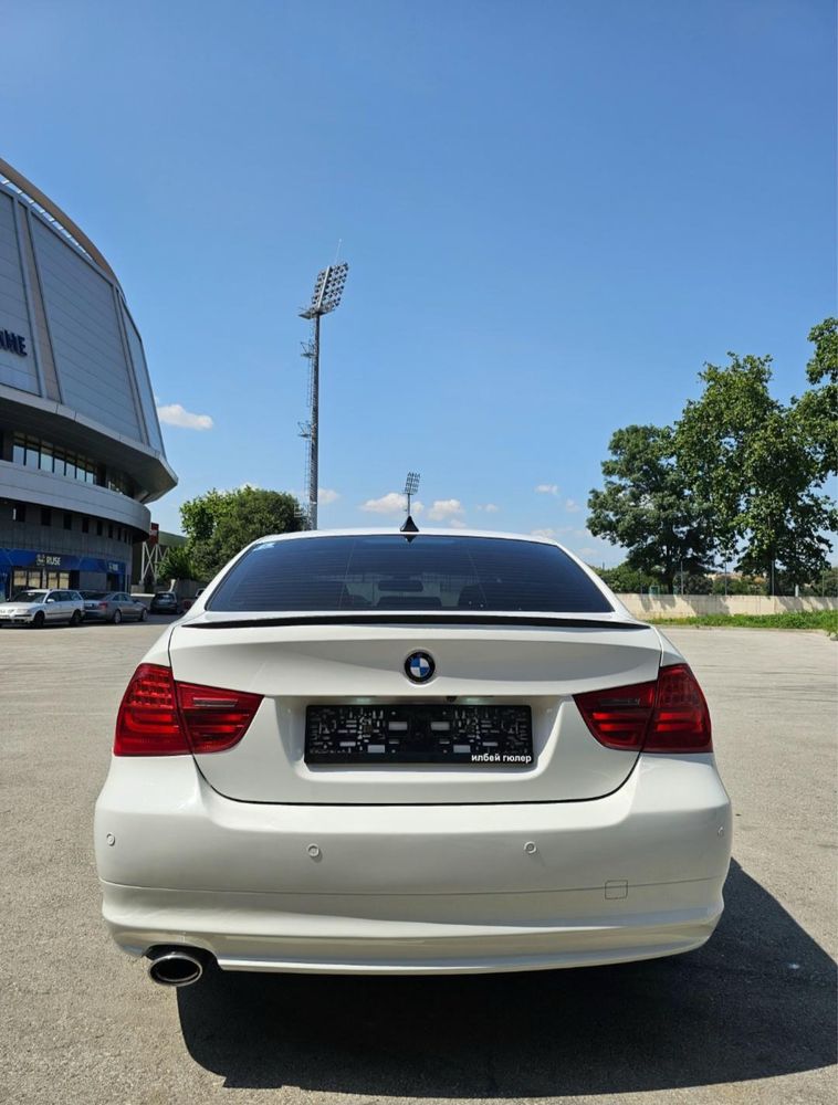 BMW е90 - бял 320d