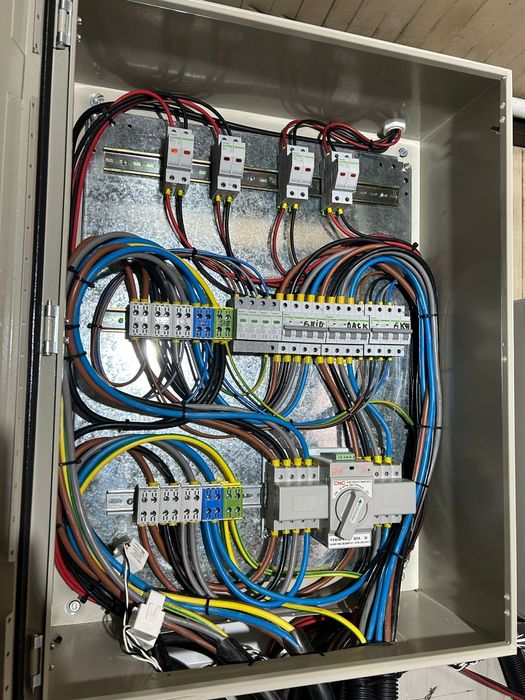 Montaj panouri fotovoltaice de la 322euro/kw materiale incluse