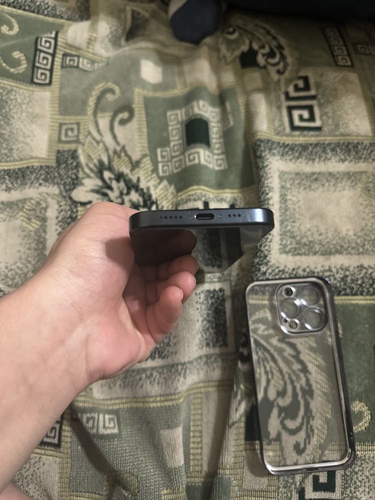 iPhone 15 pro б/у