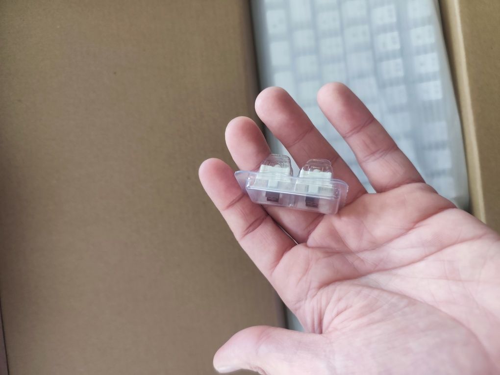 Механична клавиатура Genesis Thor 303 TKL – Brown Switch, White