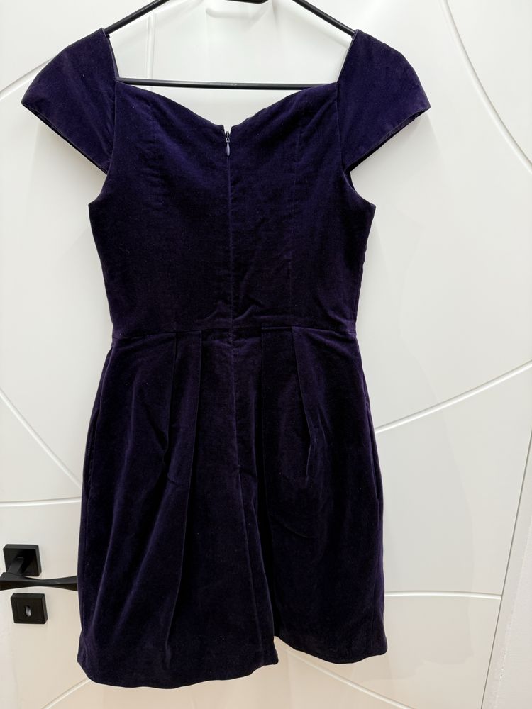 Vând rochie de catifea XS - S
