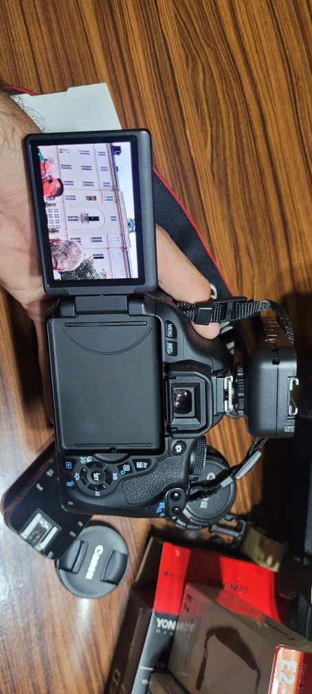 Sotladi  Canon  EOS 600D