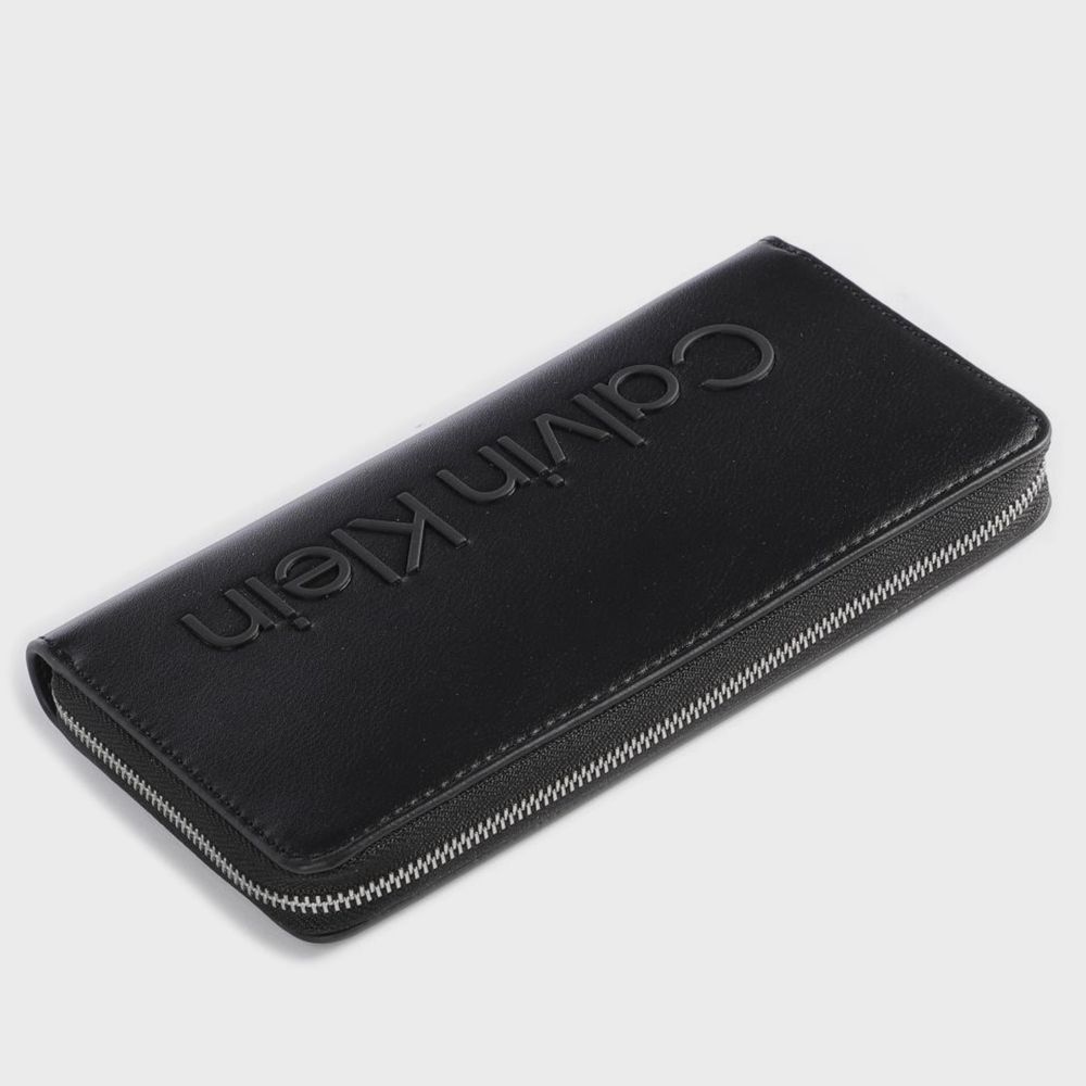 Оригинално клъч портмоне Calvin Klein K60K610263