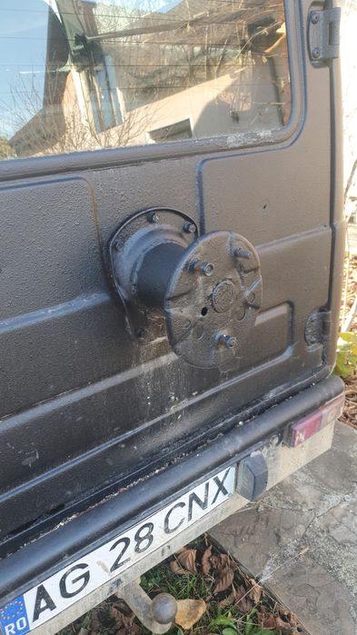 Mașină Suzuki Samurai