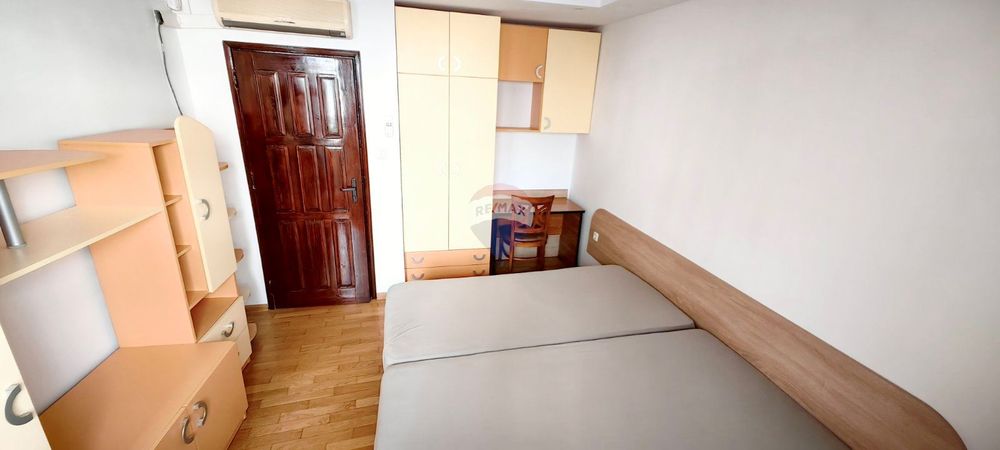 Продава се Тристаен апартамент в Варна, Спортна зала - 85 кв.м за 3059 €/кв.м - Снимка #10