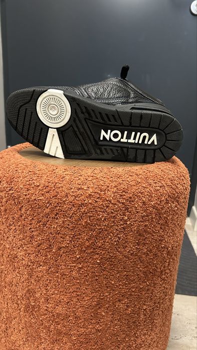 Lv skates full black