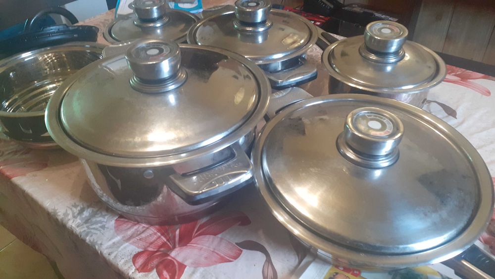 Vand set vase gatit marca Shwartz plus plita inductie Berlinger Haus