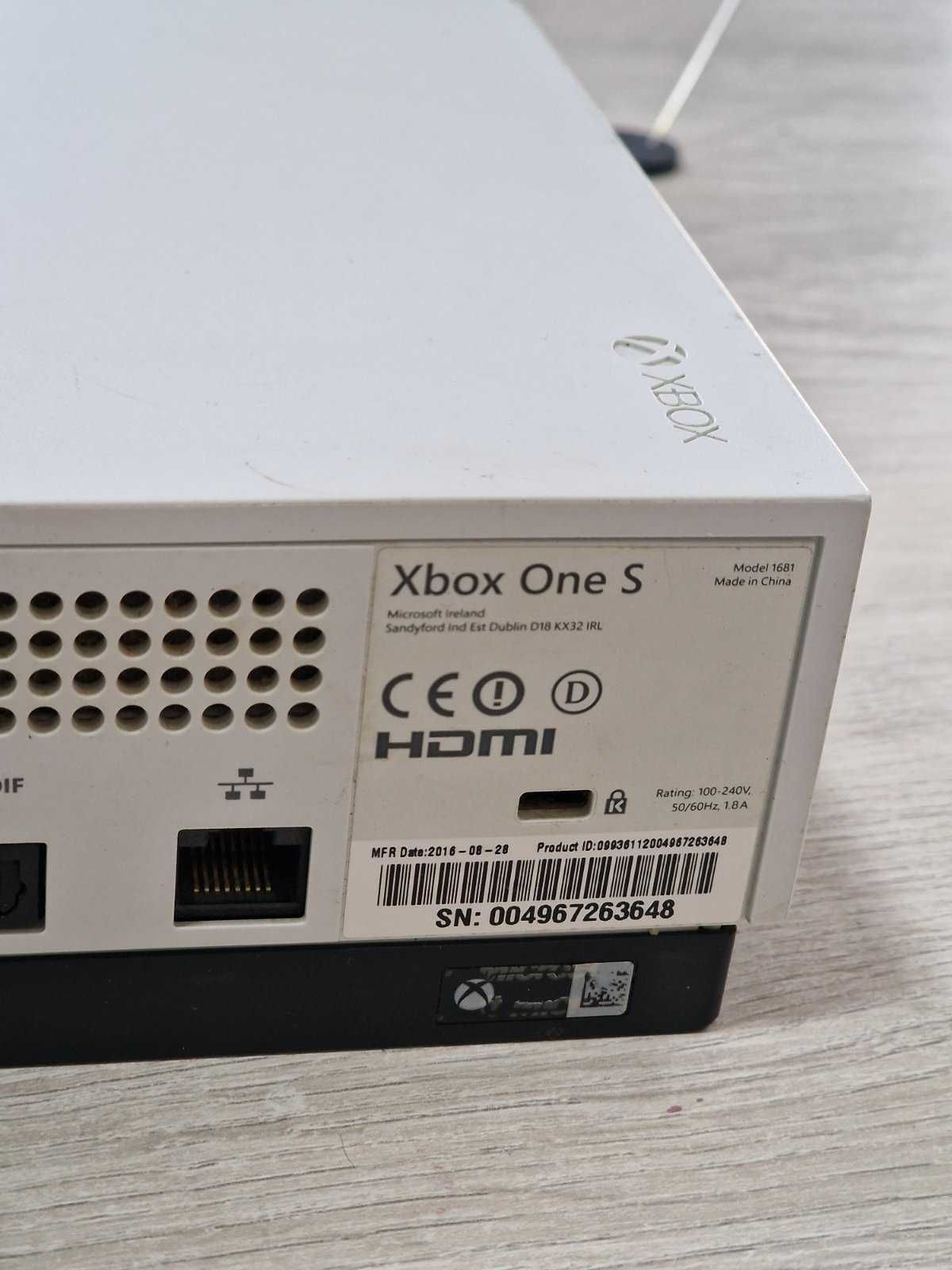 Microsoft Xbox One S 1TB + 2 игри подарък