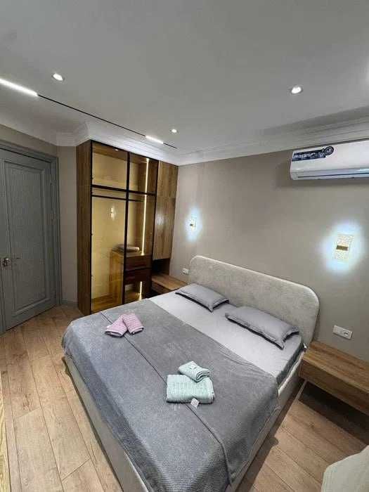 Chilonzor 16da 3xonali uy Ijaraga  beriladi Metro chilonzor  454*