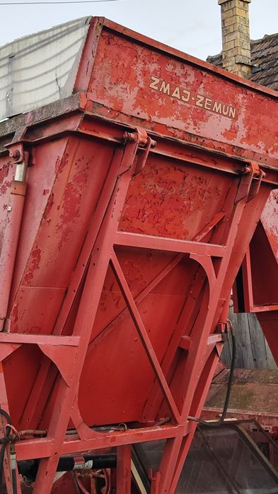 Culegatoare porumb Zmaj 214S