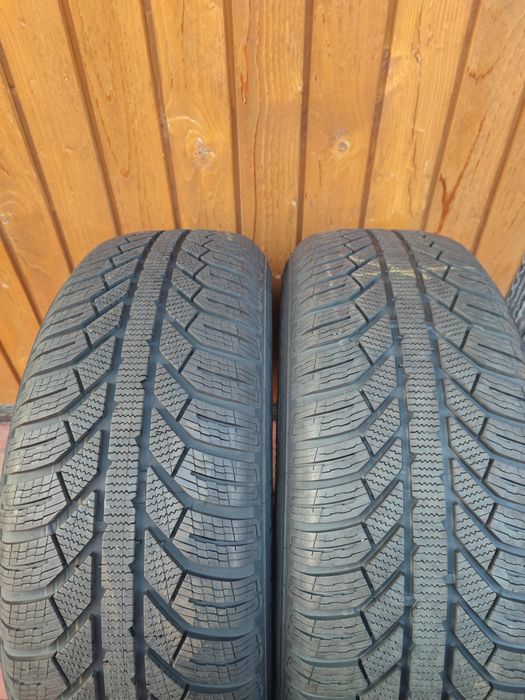 2 bucăți Cauciucuri de iarna 235 65R17 108H iarnă SEMPERIT
