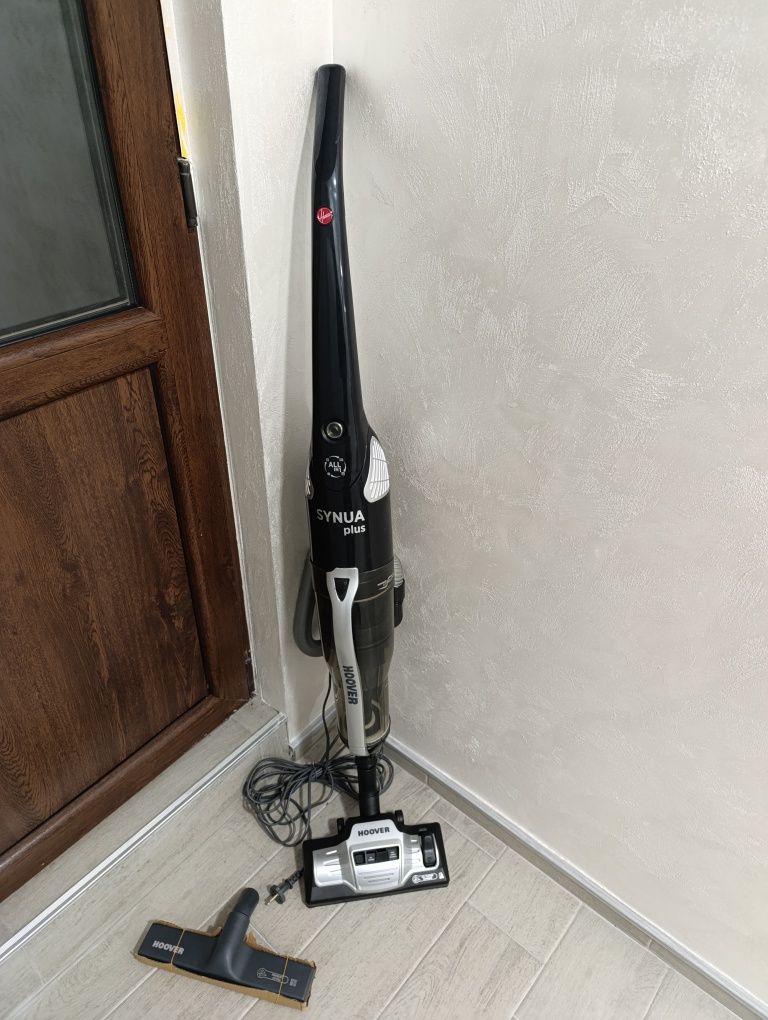 Вертикална прахосукачка циклон Hoover
