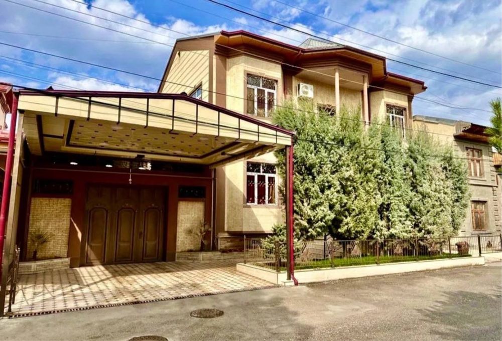 Продажа дома в Амир Темур махалле 6 соток!