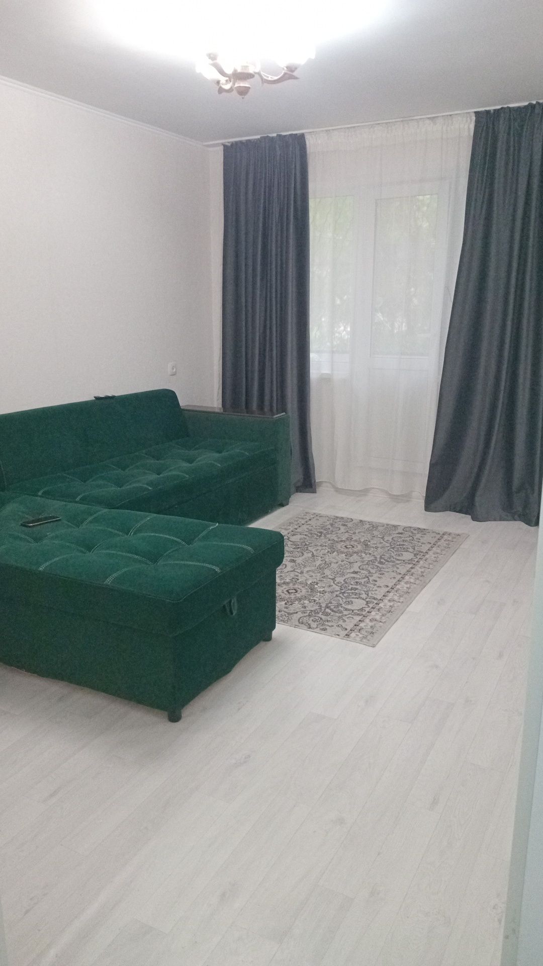 Продаётся 1 комн , кв. 4мкр 30дом . 10 мл