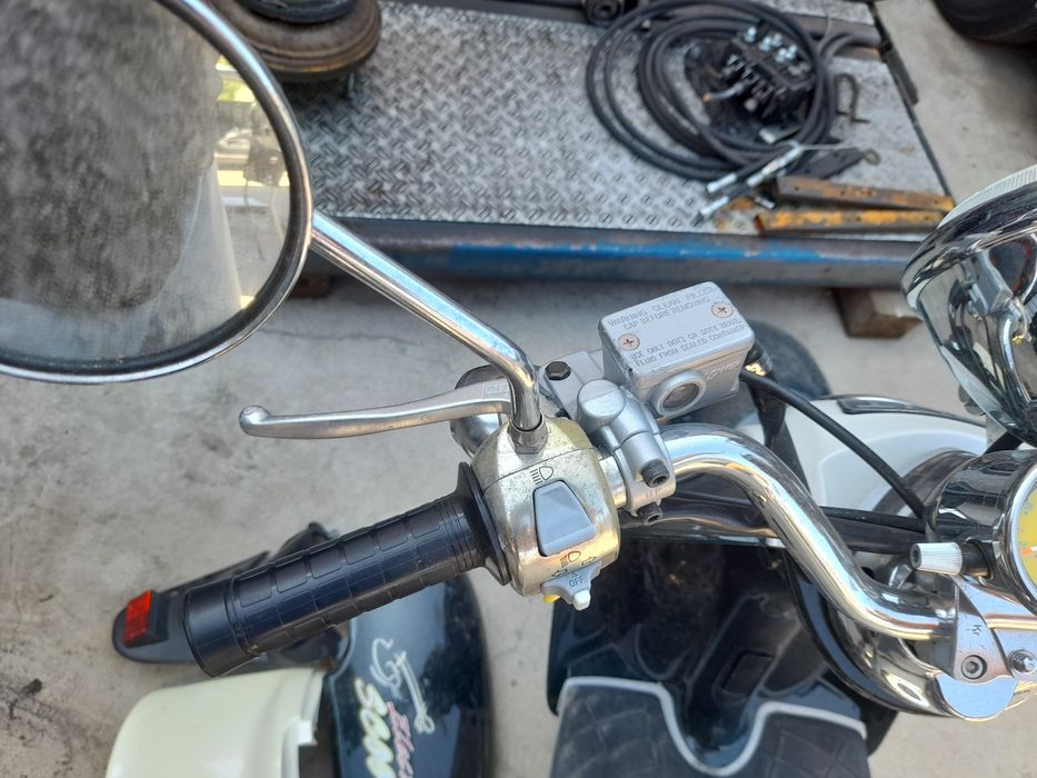 Scuter electric pentru piese