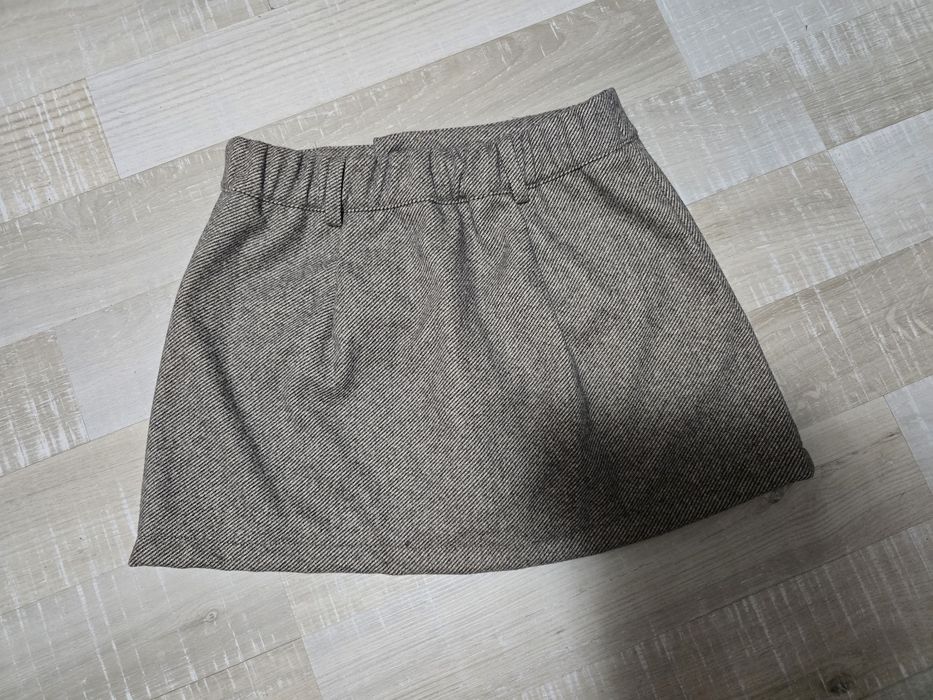 Есенно зимна къса пола