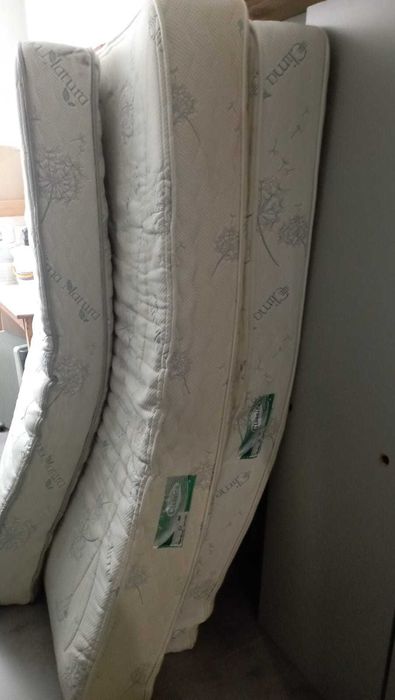 Матрассы  бу  отдам бесплатно