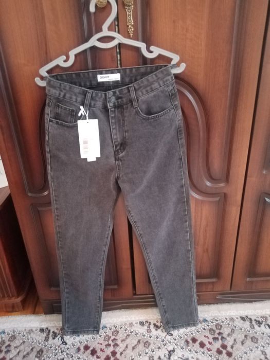 Новые брюки серые