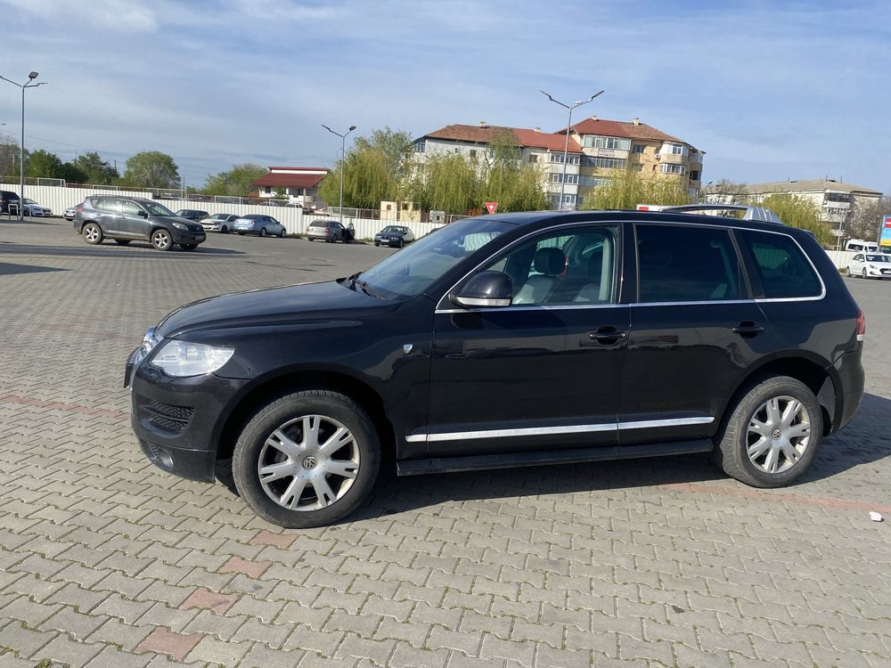 Volkswagen Touareg Individual 3.0 BKS