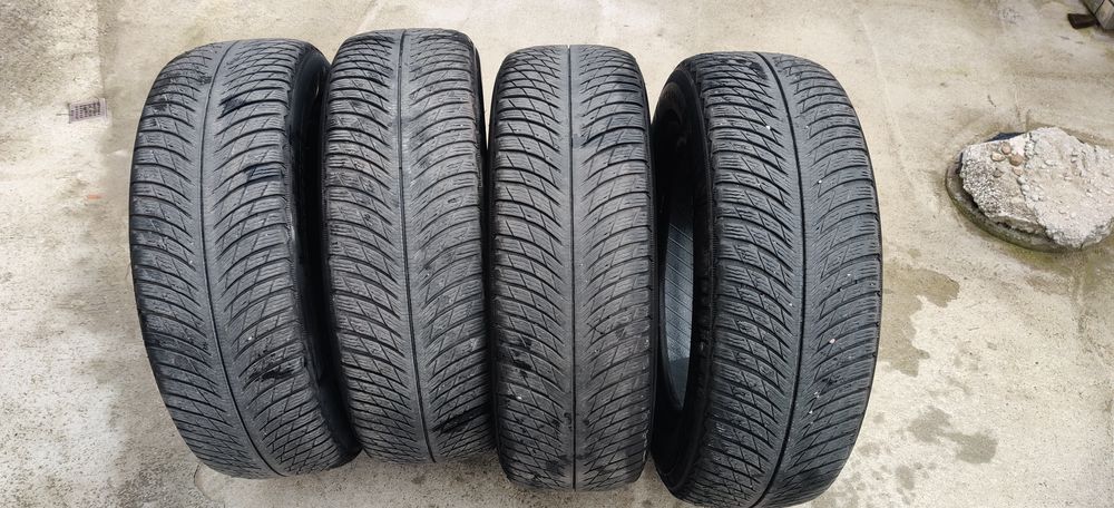 Зимни гуми Мишелин 235 65 17 Дот 21