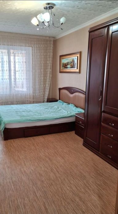 Продам спальный гарнитур