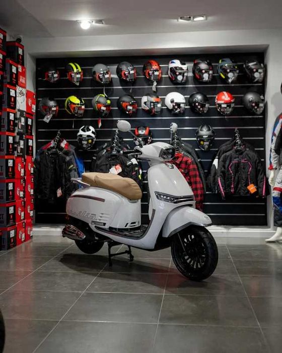 MYMOTO Vinde: Scuter Keeway Versilia 125cc, ,nou, posibilitate rate.