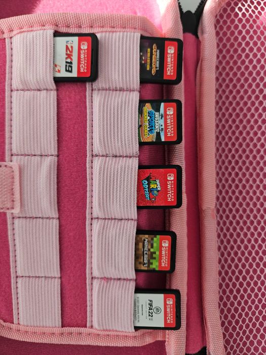 Vând Nintendo Switch cu jocuri