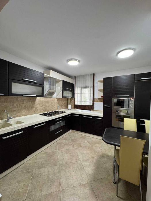 Apartament renovat 3 camere Vitan