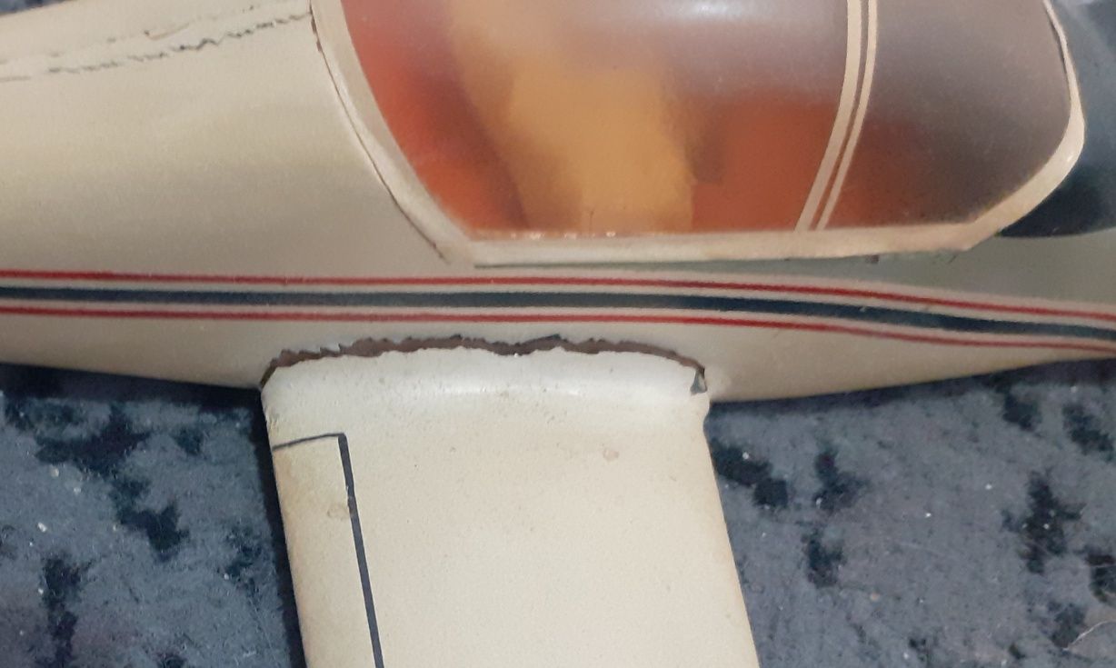 Avion de colecție nu trimit în țară predare personal prefer în centru