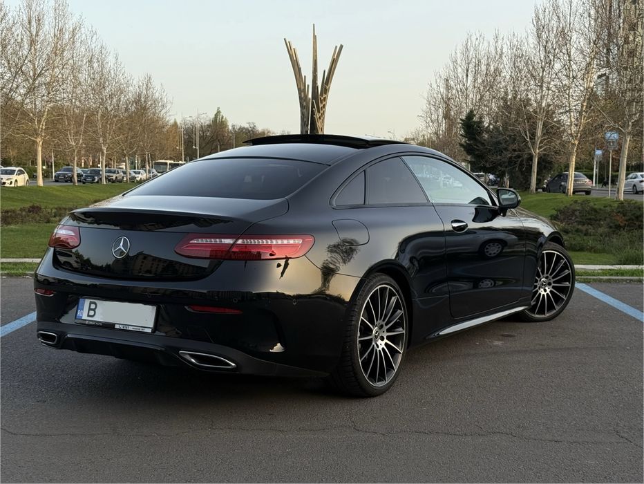 Mercedes Benz E class Coupe 4Matic *DESIGNO*PANORAMIC*BURMESTER 3D*