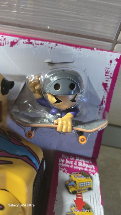 Set autobuz cu mini skateboard si figurina, Tech Deck SK8 Crew