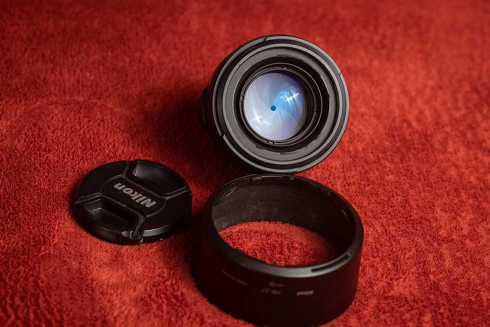 Vând obiectiv Nikon AF-S 50mm f/1.4 G Nikkor montura F pentru DSLR