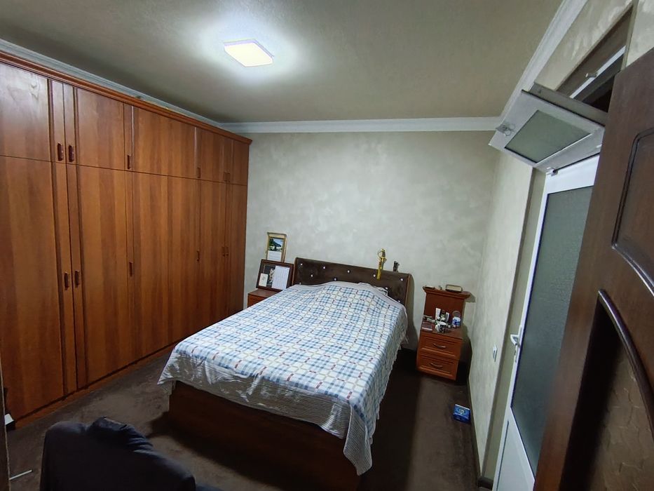 Tayyor uchaska sotiladi yevro remont 4 xona 3.2 sotix