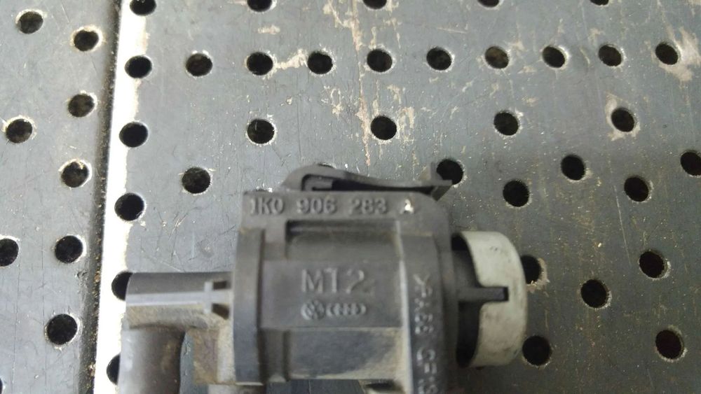 Electrovalva 1.6 tdi audi a3 8p 1k0906283a